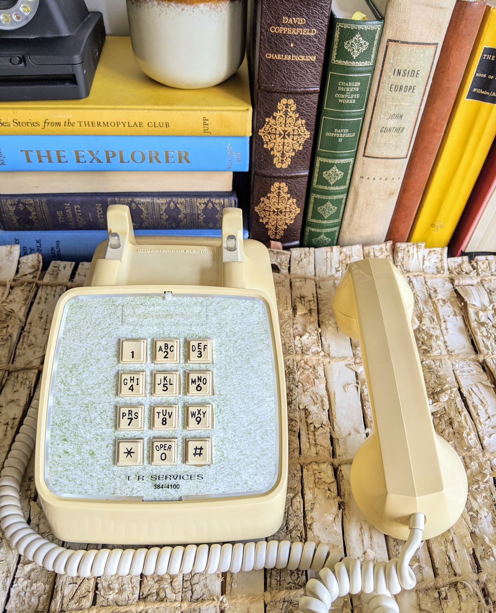 Vintage 70s Yellow Phone with green face plate Rockford Files Style Retro
