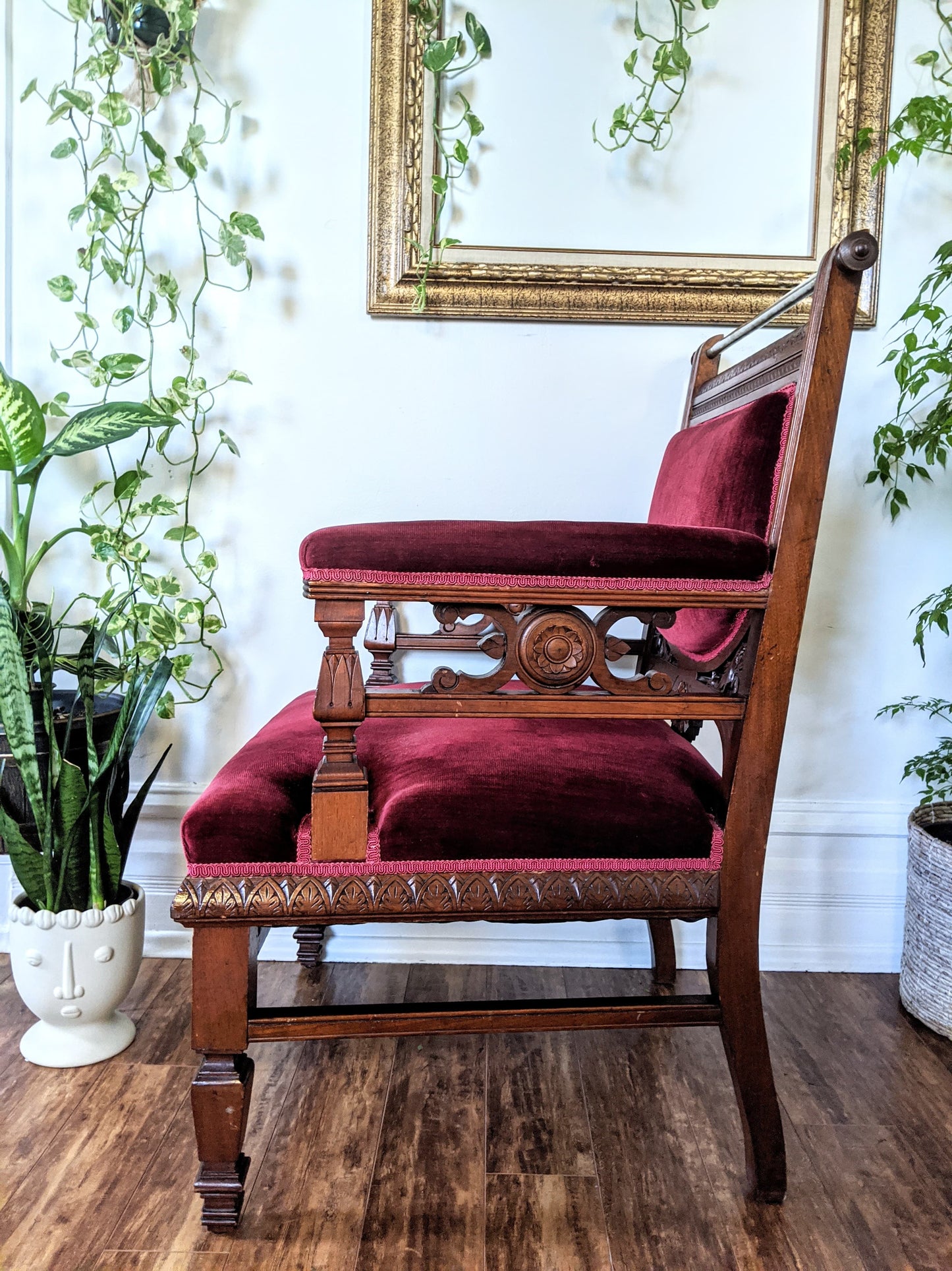 Ruby Red Velvet Solid Wood Vintage Royal Throne Chair Victoria BC Canada Second Hand Thrift Used