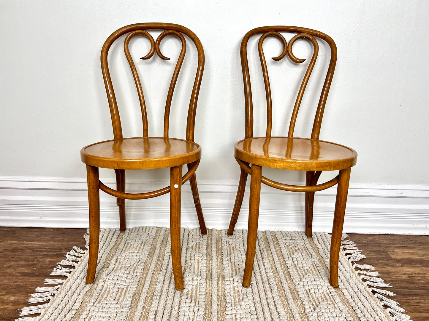 The Constanta Chairs