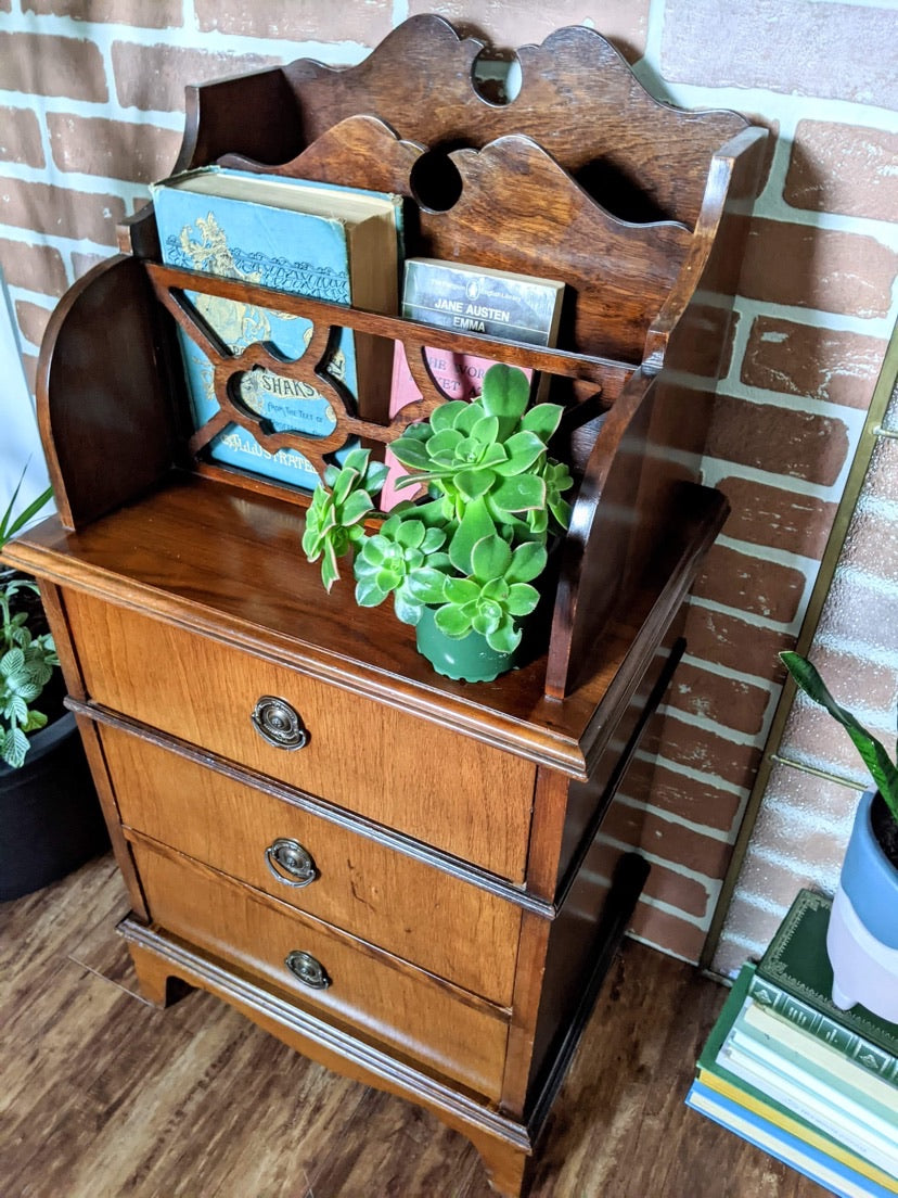 The Vincent Night Stand